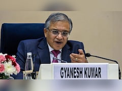 मुख्य चुनाव आयुक्त के खिलाफ अविश्वास प्रस्ताव पर राहुल गांधी और खरगे ने क्यों नहीं किए हस्ताक्षर?