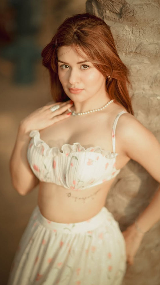 Avneet Kaur Nails Breezy Floral Co‑Ord