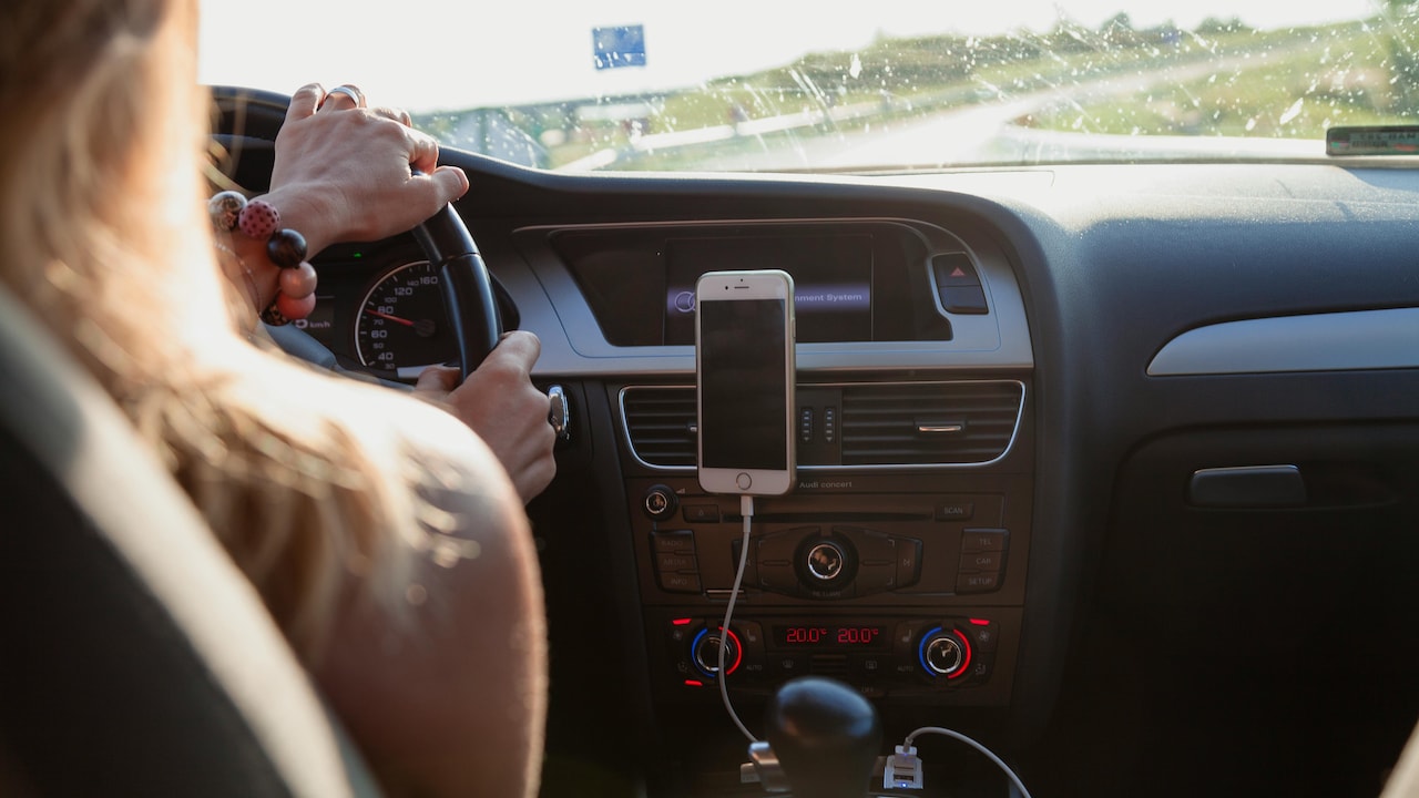 Which car gadgets do you want before your nexct road trip? Which car gadgets do you want before your nexct road trip?
