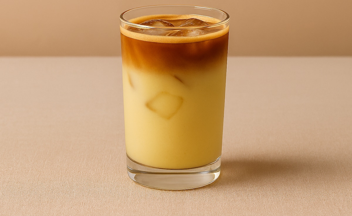 इंस्टाग्राम पर वायरल हो रही कोरियन बनाना कॉफी(Korean Banana Coffee), घर पर ऐसे बनाएं यह खास ड्रिंक