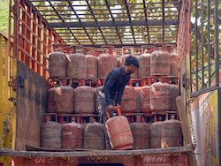 Bengaluru, Chennai, Mumbai Hotels Flag LPG Cylinder Shortage, Centre Responds