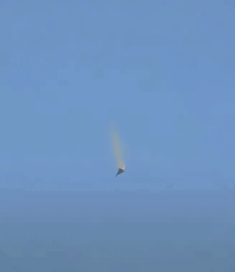 Iran-Israel War: कुवैत में बीच हवा में जलने लगा अमेरिका का फाइटर जेट F-15, ईरान का दावा- हमने गिराया