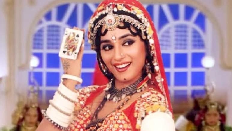 माधुरी दीक्षित की इस हमशक्ल ने &lsquo;चोली के पीछे&rsquo; पर किया ऐसा डांस, लोग भूले असली धक-धक गर्ल, कहा- बॉलीवुड कॉलिंग यू