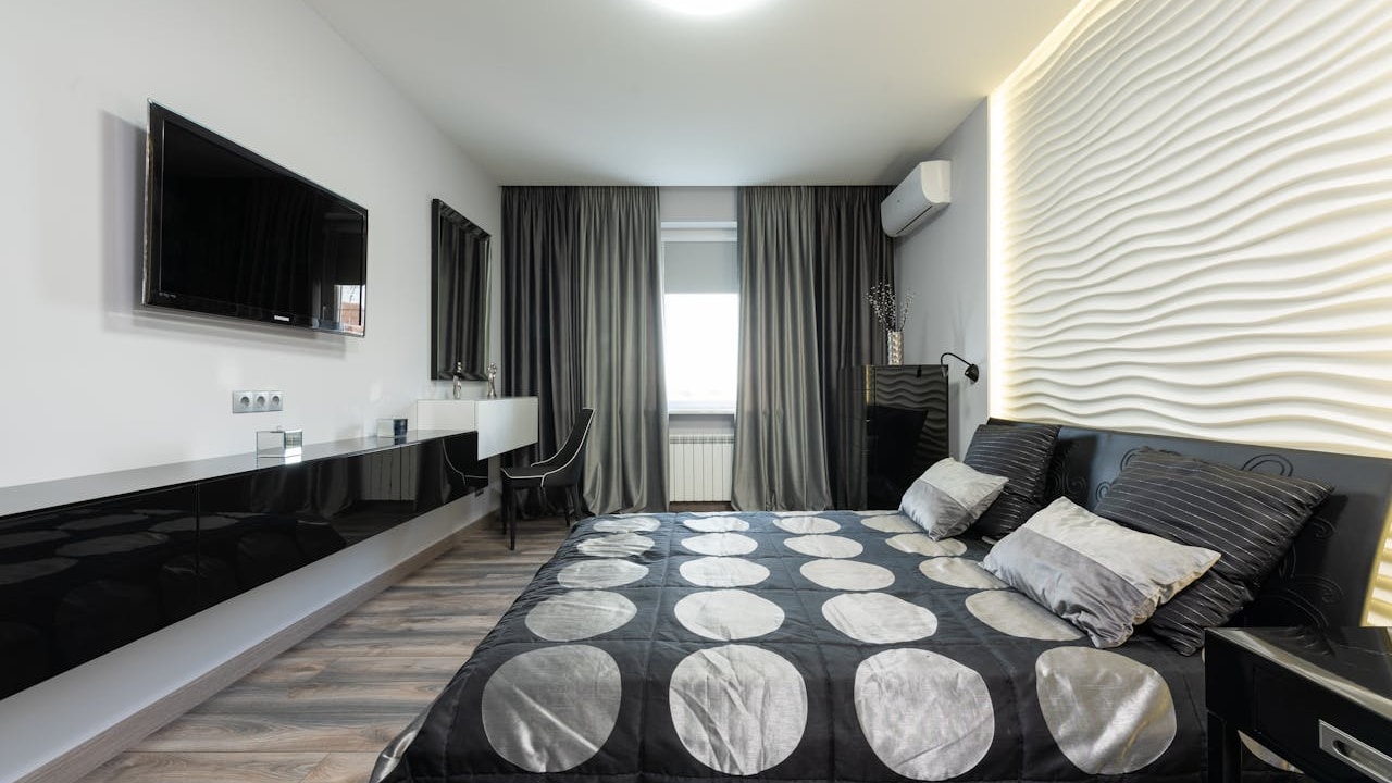 Best Bags For Women From Da Milano And Aldo