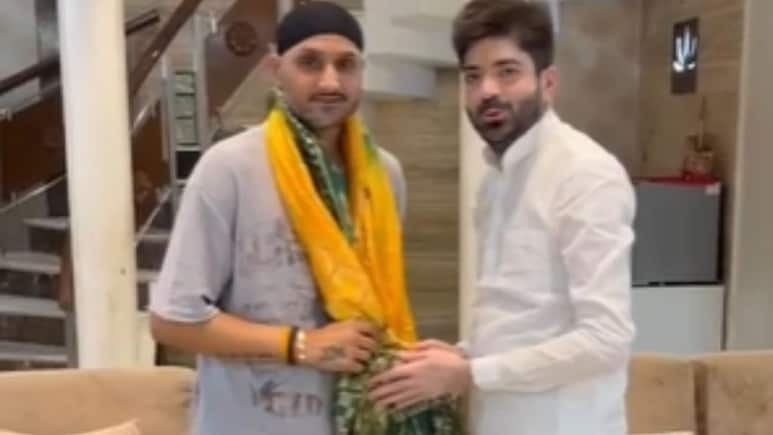 खाटूश्याम जी के दर्शन करने पहुंचे हरभजन सिंह, T20 World Cup के बाद टीम इंडिया की निरंतर जीत की कामना