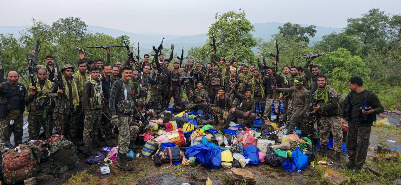 E-30 Anti-Naxal Team Redeployed to Police Stations in Gariaband After Years of Operations