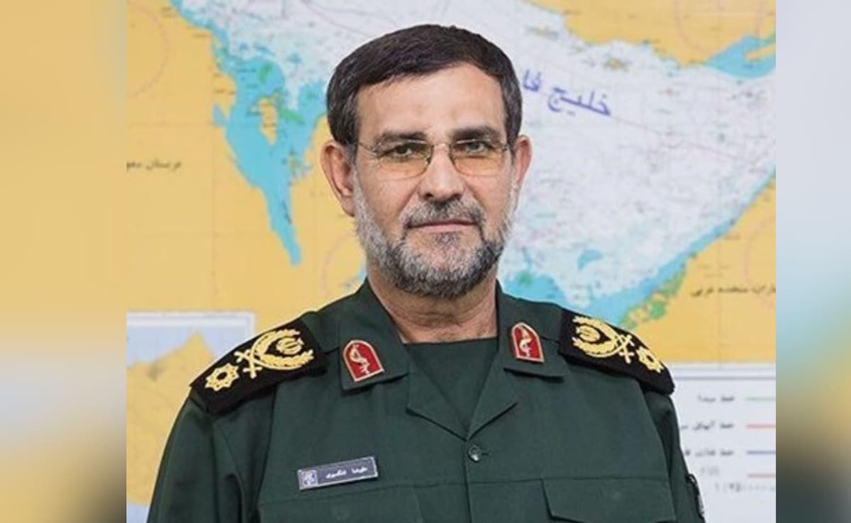 ईरान के नौसेना प्रमुख अलीरेजा तांगसिरी को हमले में मार गिराया, इजरायल ने किया दावा