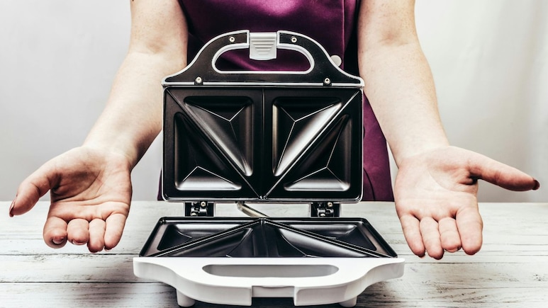 हर काम को आसान बनाते हैं Bajaj Electronics के ये प्रोडक्&zwj;ट, करके देखें ट्राई