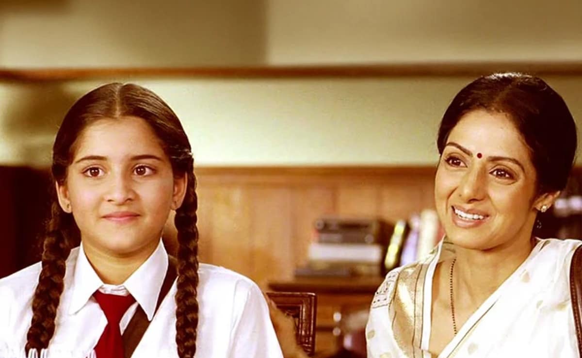 इंग्लिश विंग्लिश में श्रीदेवी की बेटी बनी 'सपना' अब हो गईं इतनी ग्लैमरस, 14 साल बाद देख फैंस बोले- ये तो कोई और है