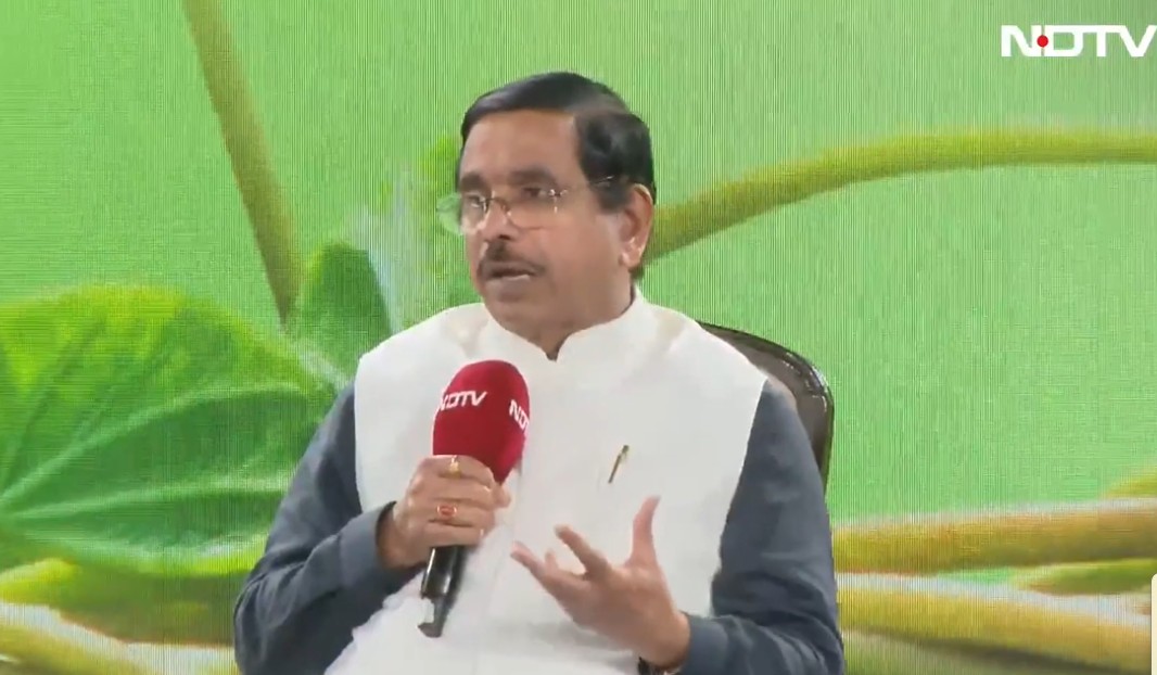 ‘भारत में LPG की समस्या नहीं, LOP की समस्या', राहुल गांधी पर प्रह्लाद जोशी का वार