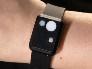 NASA के चांद मिशन में एस्ट्रोनॉट्स के हाथ में होगा खास बैंड, जानें कैसे करेगा काम