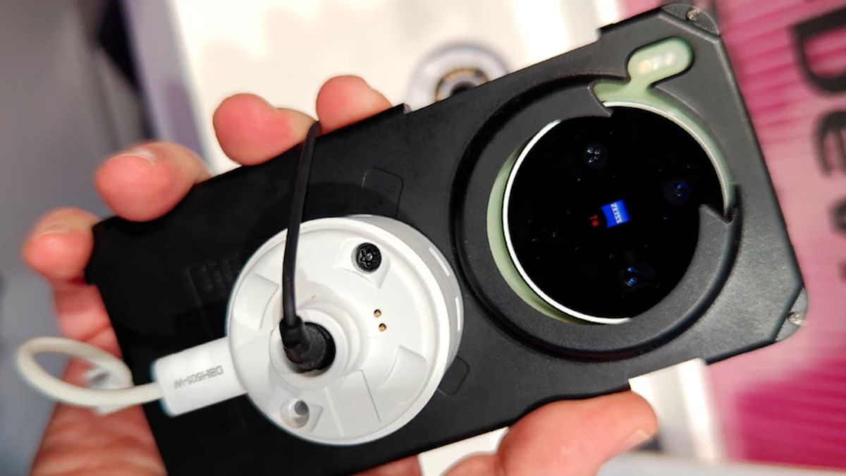 Vivo X300 Max mit Zeiss-Kameras und Android 16 auf dem MWC 2026 gesichtet