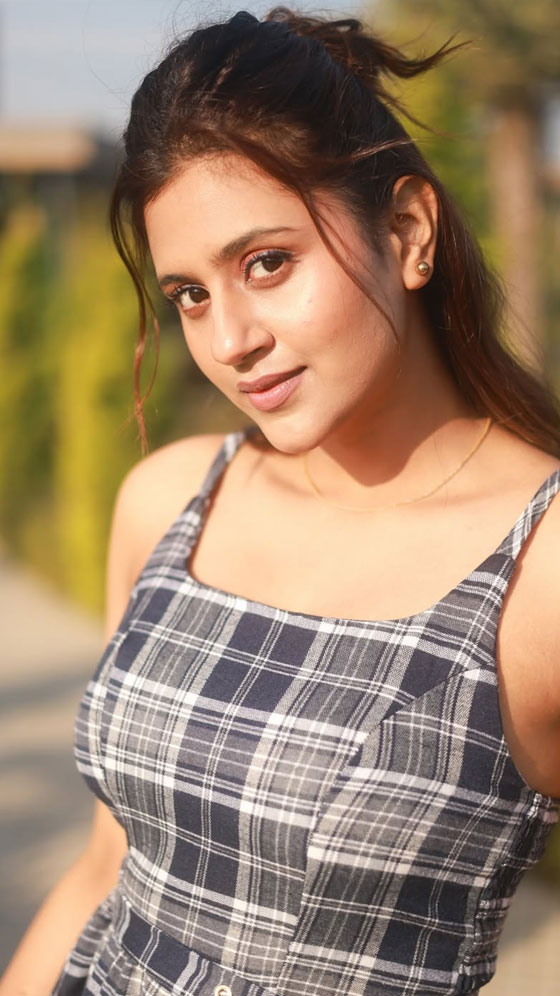 Anjali Arora Nails Chic Outfit