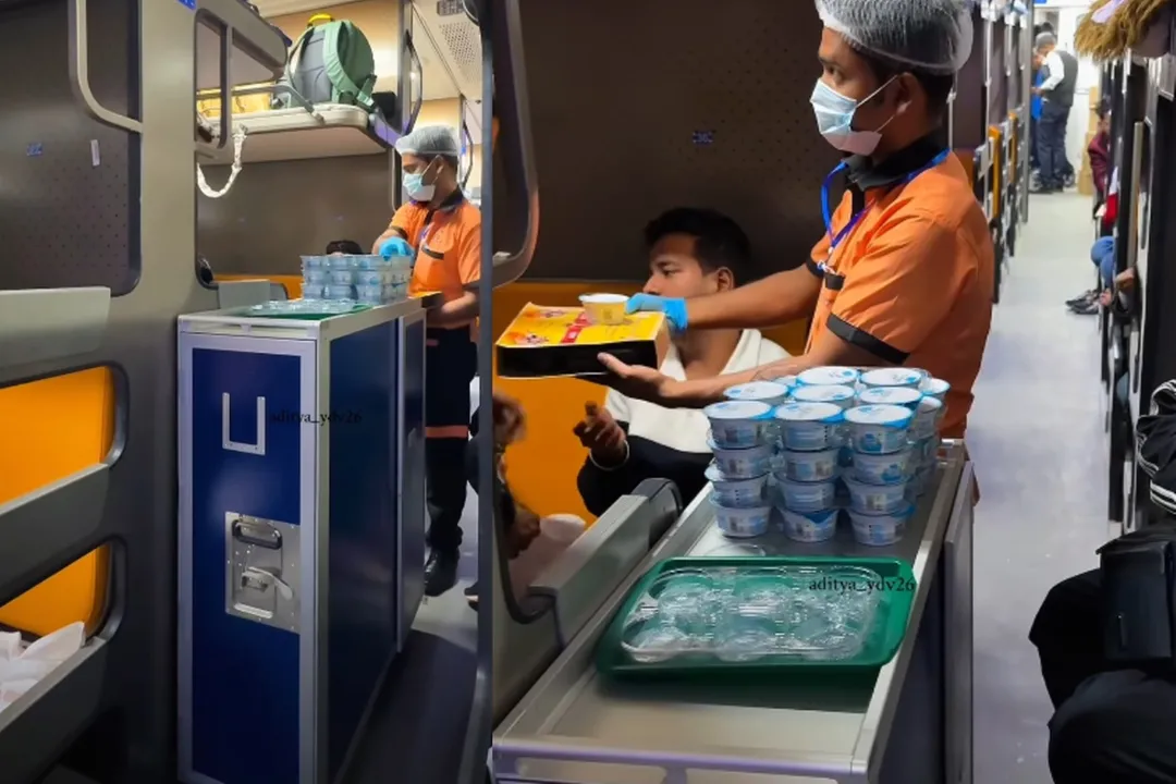 Watch: Vlogger Praises Hygienic Onboard Meal Service On Vande Bharat Sleeper Express, Internet Reacts