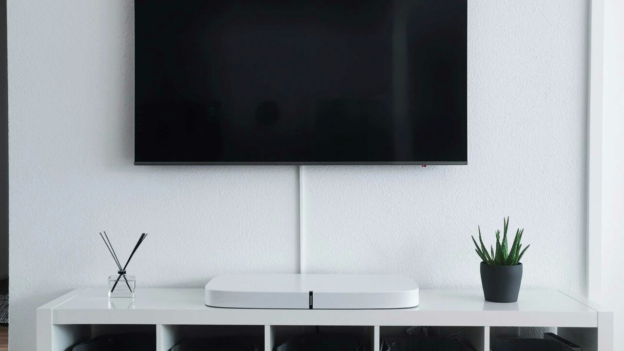 Amazon Electronic Premier League: Big Google Powered TVs That Turn Living Rooms Into Smart Entertainment Hubs