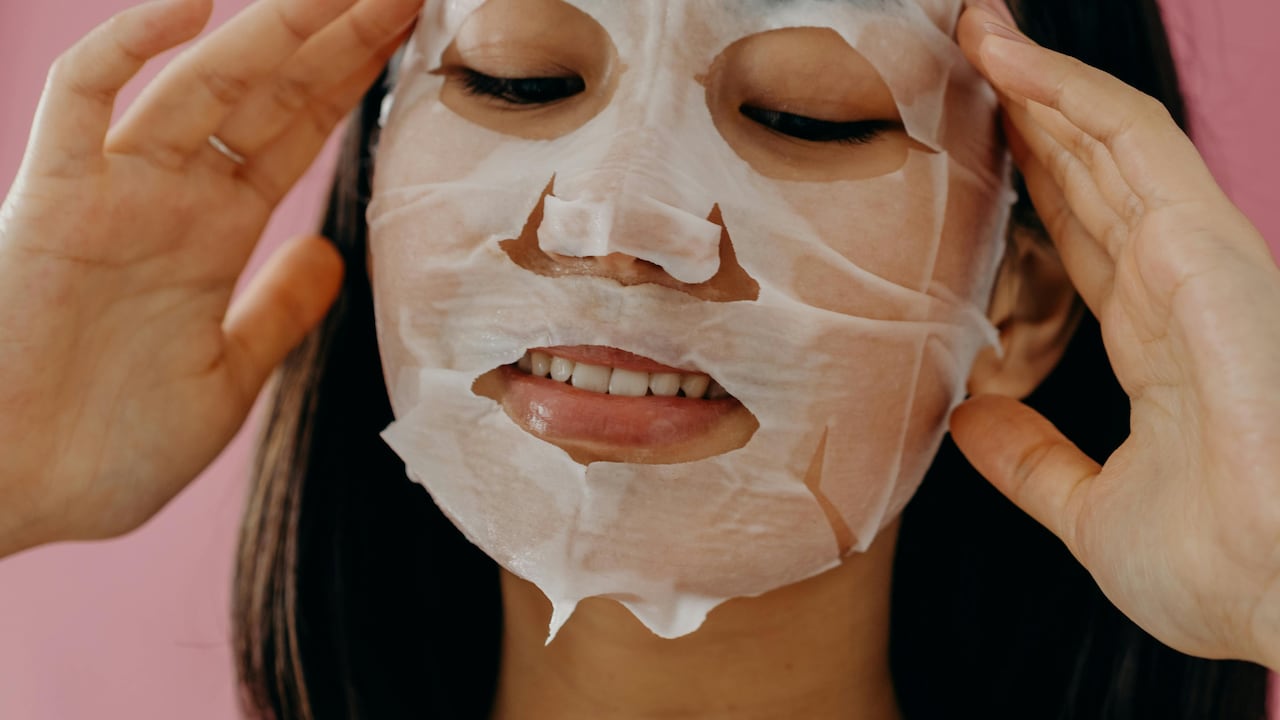 Sheet Masks vs Cream Masks: Which Actually Penetrates Better?