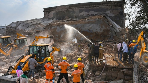 UP: प्रयागराज में कोल्ड स्टोरेज का हिस्सा गिरा, 4 की मौत; PM मोदी और CM योगी ने जताया दुख