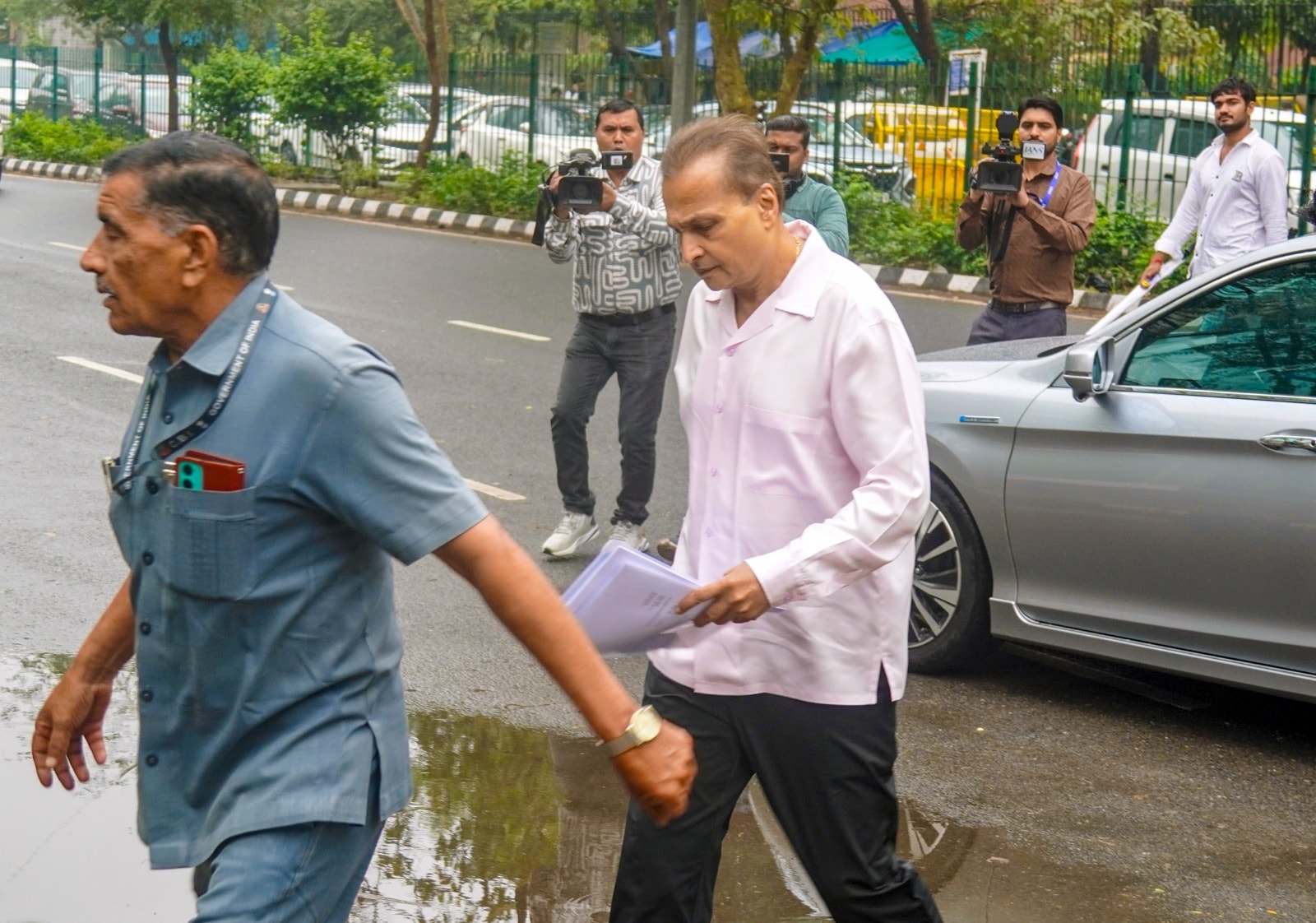 RCom Loan Fraud Case: Anil Ambani Proposes 'Staggered' Repayment Plan Amid ED, CBI Heat