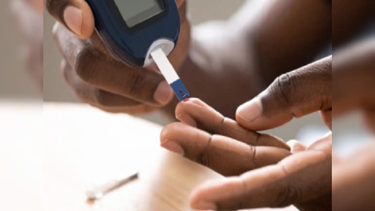 संतुलित आहार और सही कैलोरी काउंट से कंट्रोल करें डायबिटीज, जानें जरूरी सावधानियां