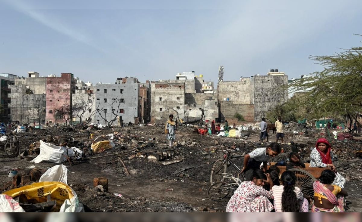 Hundreds Homeless As Massive Fire Burns Down 80 Delhi Shanties