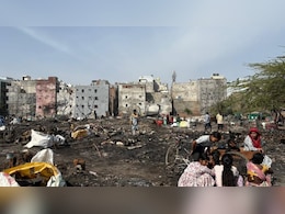 Hundreds Homeless As Massive Fire Burns Down 80 Delhi Shanties