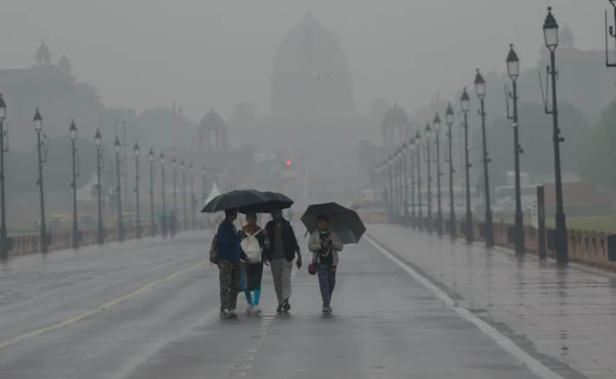 Weather Update: दिल्ली-NCR में कल भी मौसम मेहरबान, आंधी के साथ बारिश का येलो अलर्ट, पढ़िए IMD का अपडेट
