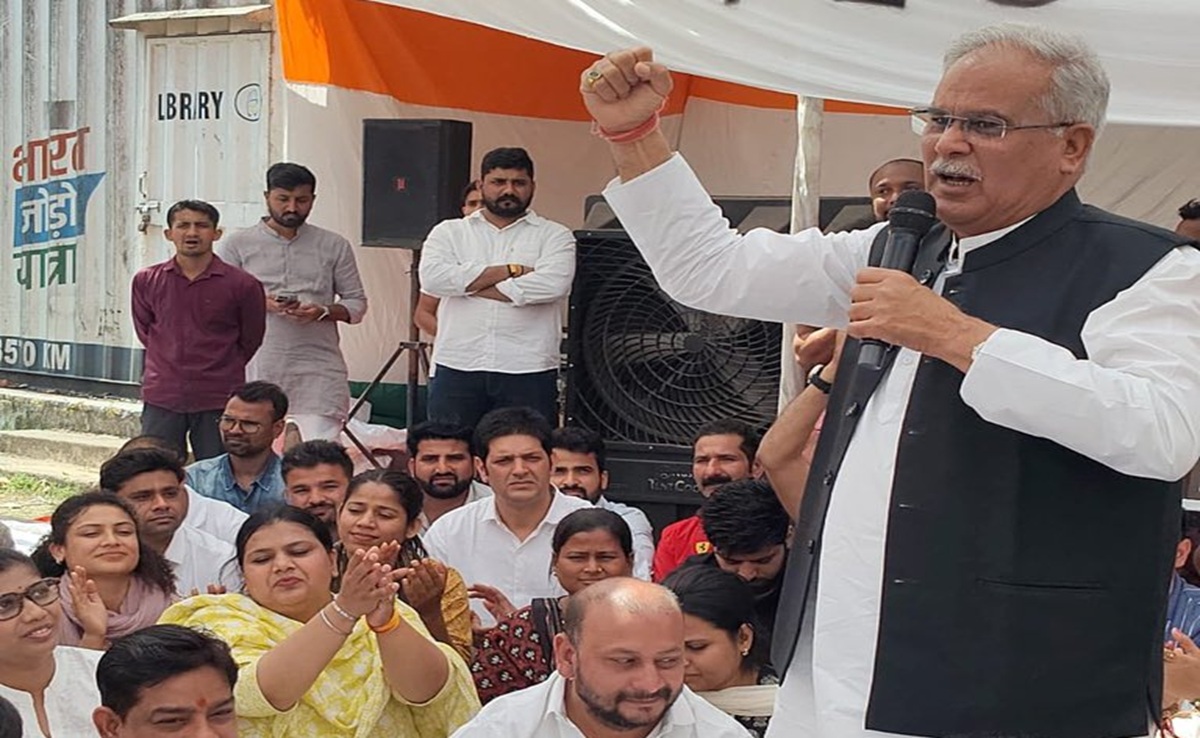छत्तीसगढ़ में कानून व्यवस्था पर पूर्व CM भूपेश बघेल का हमला; कमिश्नर प्रणाली लागू लेकिन अपराध कम नहीं हुए
