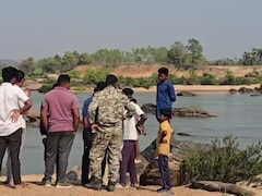 छत्तीसगढ़ में SBI कैशियर की नदी में डूबकर मौत, बैंक मैनेजर समेत 2 को बचाया