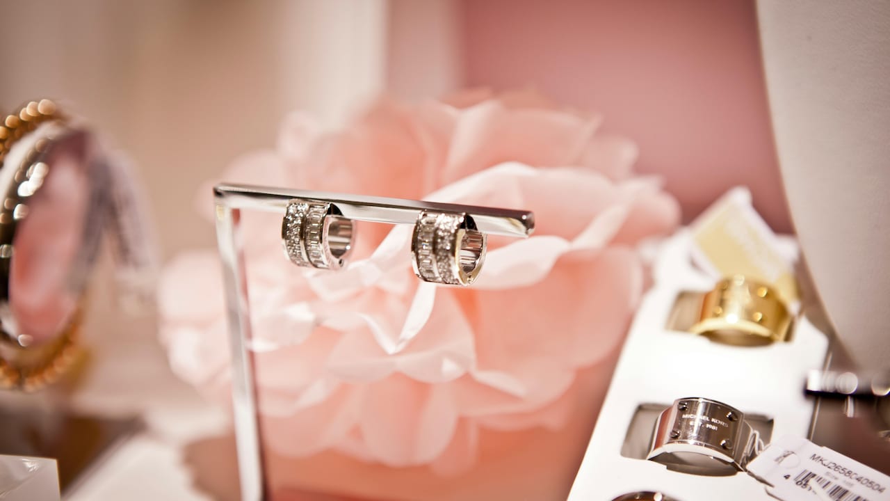 Amazon Serve Sale Finds: Jewellery pieces from Zavya And Giva that make simple outfits shine Amazon Serve Sale Finds: Jewellery pieces from Zavya And Giva that make simple outfits shine