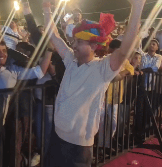 एल्विश यादव के साथ DSP प्रदीप शर्मा ने हरियाणवी गानों पर लगाए ठुमके, वाइब नाइट में दिखा पुलिस अफसर का अलग अंदाज&nbsp;