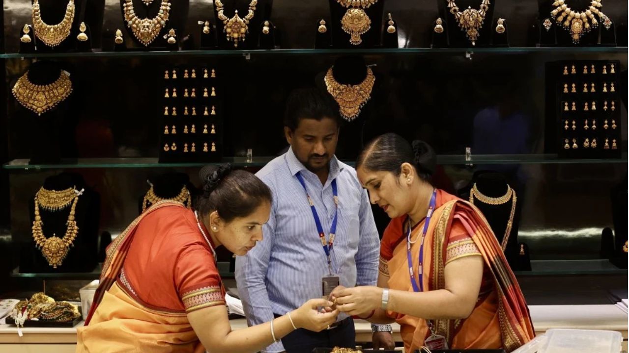 Gold-Silver Price Prediction: सोने-चांदी में लौटी बहार, एक्सपर्ट से जानें अब कहां तक जाएंगी कीमतें?