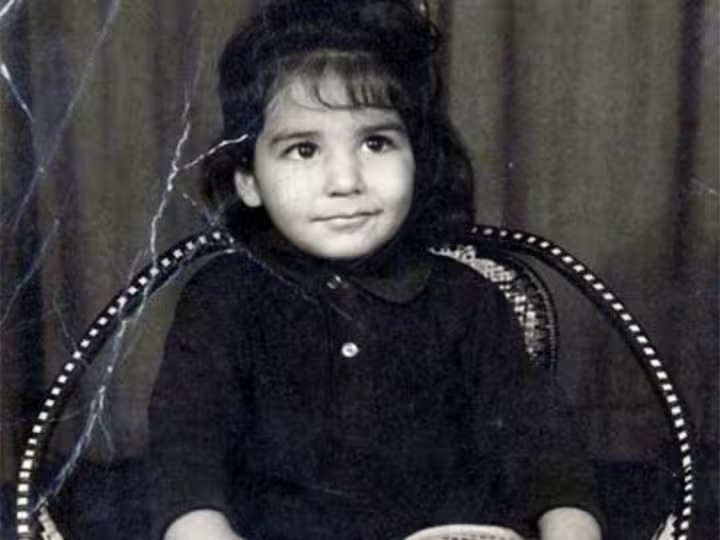 बचपन में प्रोफेशनल रेसलर के साथ अखाड़े में लड़ता था ये बच्चा, जवानी में काम आई सीख, बन गया पैसे कमाने की मशीन