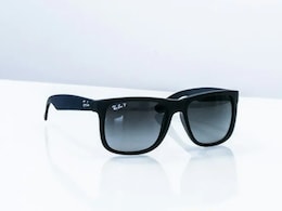 आप बिना कपड़ों के हैं, टॉयलेट में हैं और आपके निजी पल, सबकुछ देख रहे हैं Meta AI चश्मों के डेटा वर्कर्स!