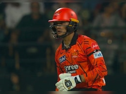 अभिषेक शर्मा पहले मैच में ही हुए फ्लॉप, वर्ल्ड कप में निकल गया था तोड़, जानें कौन हैं उनके शिकारी डफी?