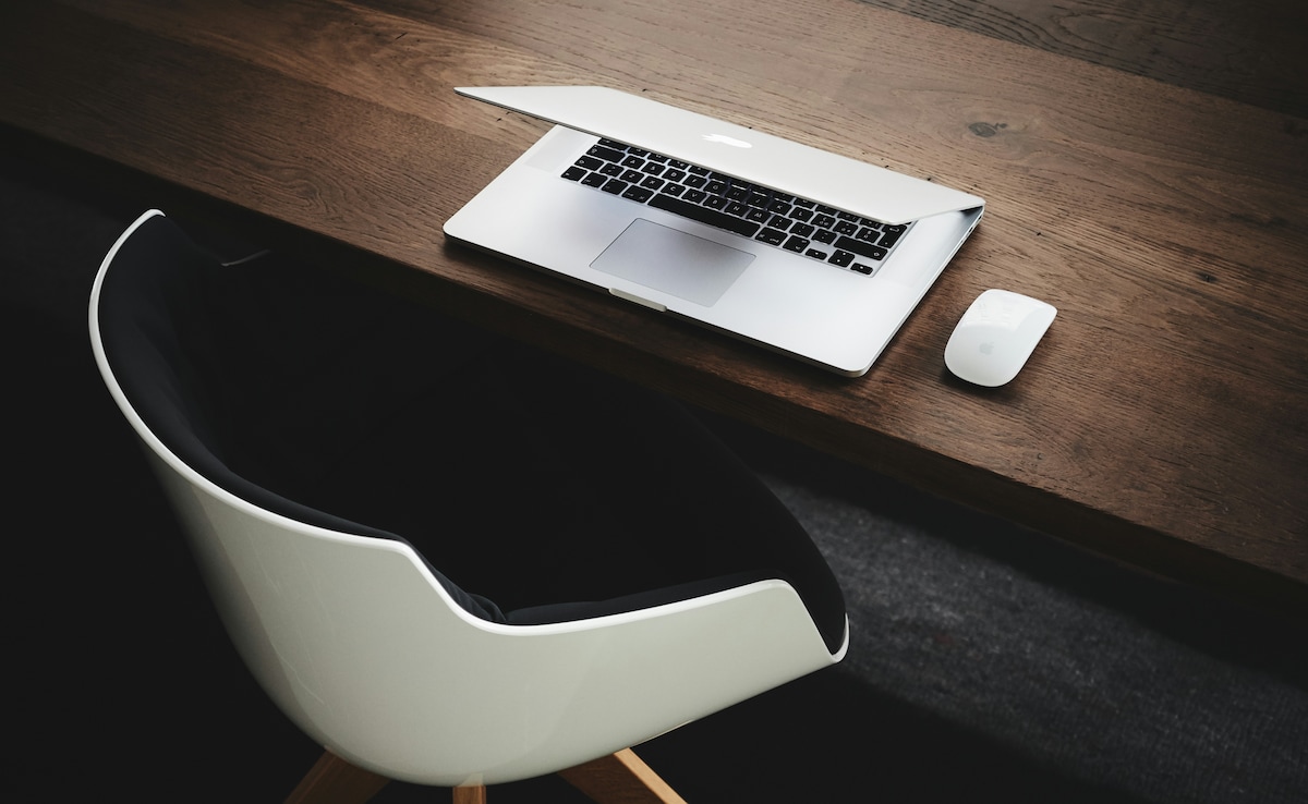 Employee Reveals Boss Was Laid Off After 8 Years With No Warning: "Companies Are Never Loyal"