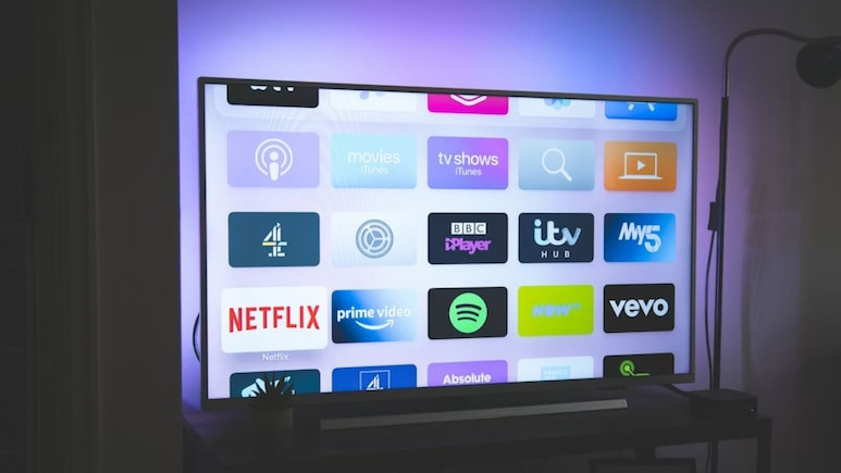 15 OTT प्लेटफॉर्म्स पर गिरी गाज, फेक न्यूज और गलत कंटेंट दिखाने पर सरकार ने लिया बड़ा एक्शन