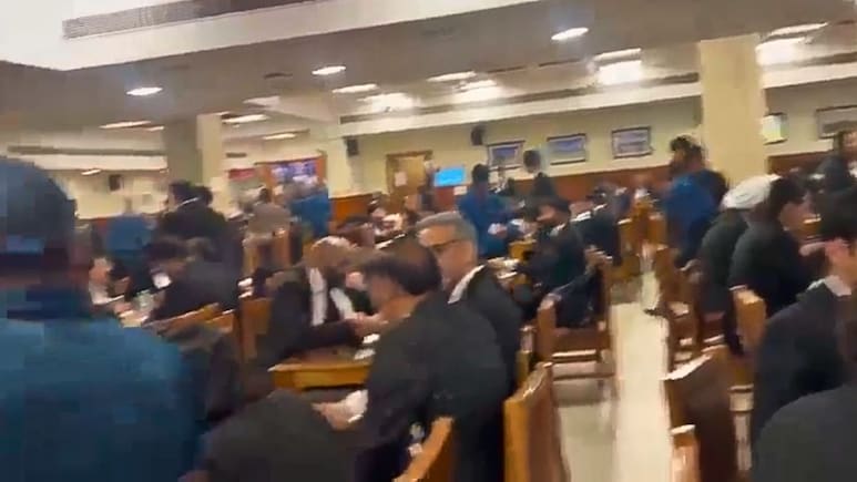 No Biryani, Shahi Paneer For Lawyers As LPG Shortage Hits Delhi High Court Canteen