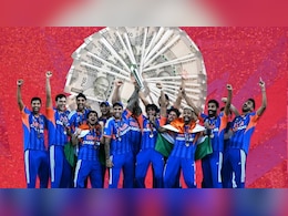 T20 World Champion टीम इंडिया के लिए BCCI ने किया 131 करोड़ का ऐलान, लेकिन टैक्&zwj;स काटकर खिलाड़ियों के हाथ लगेंगे बस इतने रुपये