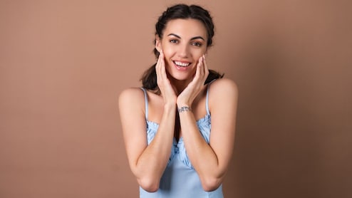 Meghan Markle's Makeup Artist Breaks Down The High Rise Skin Trend, Shares How To Ace It