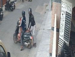 Video: Two Men Steal Gas Cylinders From Bengaluru Home Amid Supply Concerns