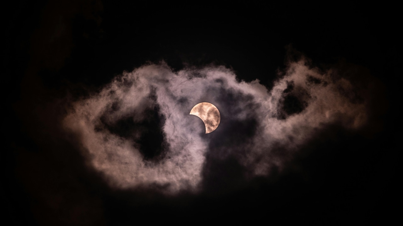 Essential Items for Post-Chandra Grahan Purification