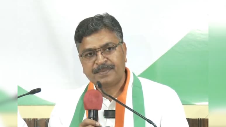 "रसोई गैस के लिए लोग कतारों में खड़े हैं", एलपीजी संकट पर टीकाराम जूली का सवाल- हालात कहां ठीक है?