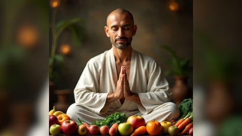 योग साधक क्या खाएं और किन चीजों से करें परहेज? जानिए पूरी डाइट गाइड