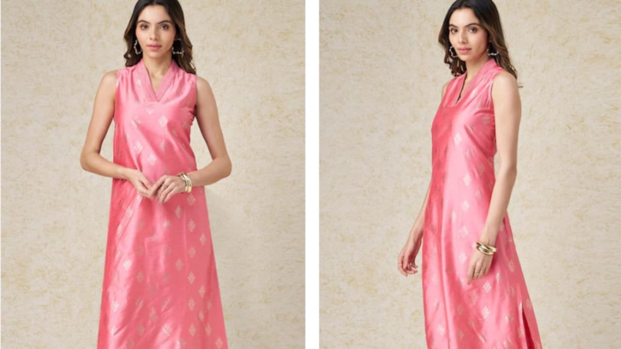 Click to buy: Rangmanch Coral Foil Print Sleeveless A-Line Festive Kurta