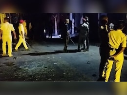 बिहार के नवादा में राम नवमी जुलूस में जामा मस्जिद के पास पथराव, उपद्रव&zwj;ियों ने लगाई आग&nbsp;