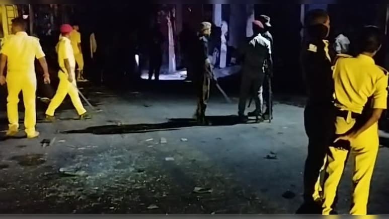 बिहार के नवादा में राम नवमी जुलूस में जामा मस्जिद के पास पथराव, उपद्रव&zwj;ियों ने लगाई आग&nbsp;