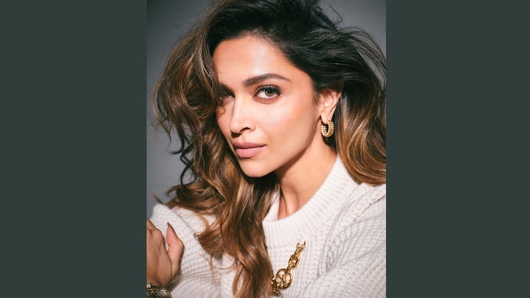 Mumbai Mayor Ritu Tawde Responds To Deepika Padukone's 'Children Are Choking' AQI Post