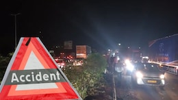 Accident News: पुणे हळहळलं! भीषण अपघातात तिघांचा मृत्यू, मुलांच्या डोळ्यादेखत आई- वडिलांनी जीव सोडला