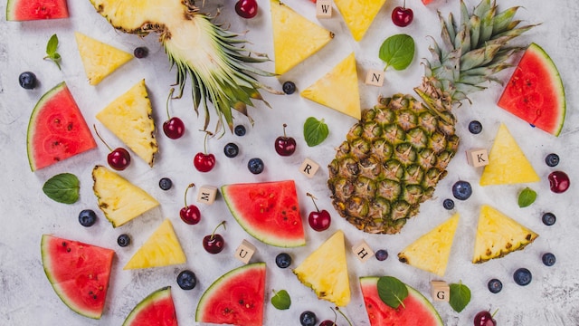 Stop Eating Fruits Randomly: Nutritionist Says Choosing The Right Fruit Can Support Your Health Goals