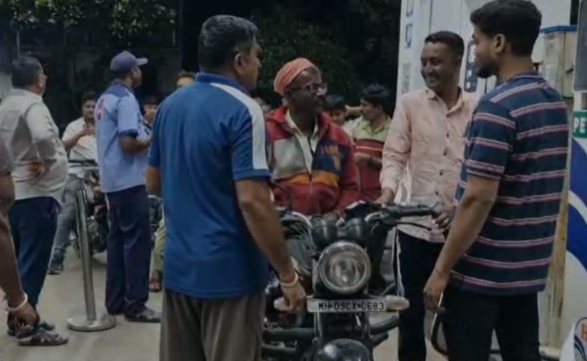 एक मैसेज और आधी रात लंबी लाइन; कोल्हापुर में क्या सचमुच खत्म हो गया पेट्रोल-डीजल? पीछे का सच जानिए
